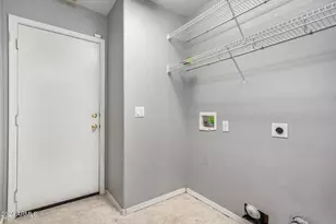 8757 W Griswold Rd, Peoria, AZ 85345 - Photo 17