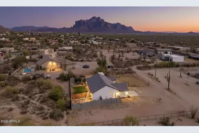 146 E Whiteley Street, Apache Junction, AZ 85119 - Photo 1