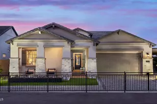 1065 E Gleneagle Dr, Chandler, AZ 85249 - Photo 1