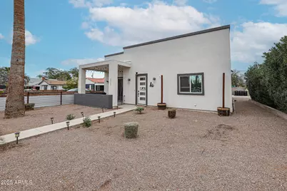 2246 E Sheridan Street, Phoenix, AZ 85006 - Photo 1