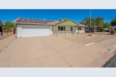 10038 W Clair Drive, Sun City, AZ 85351 - Photo 1