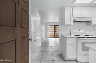 3131 W Cochise Dr, Phoenix, AZ 85051 - Photo 1