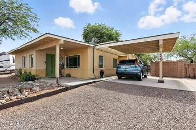 1525 E Loma Lane, Phoenix, AZ 85020 - Photo 1