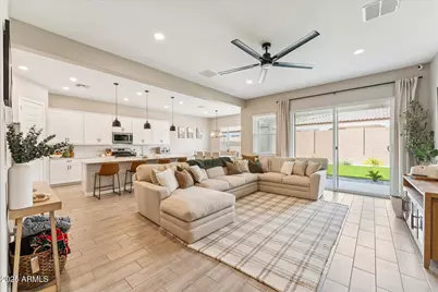 3236 W Peak View Road, Phoenix, AZ 85083 - Photo 1