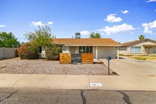 1526 W Hartford Ave, Phoenix, AZ 85023 - Photo 1