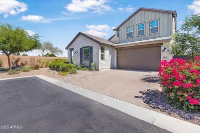 1341 E Springfield Place, Chandler, AZ 85286 - Photo 1