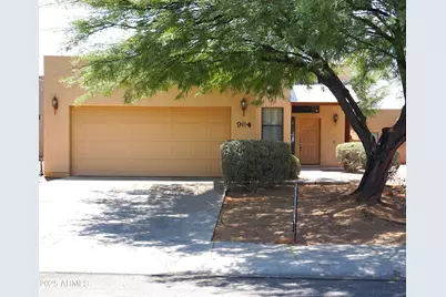984 Marchbanks, Sierra Vista, AZ 85635 - Photo 1