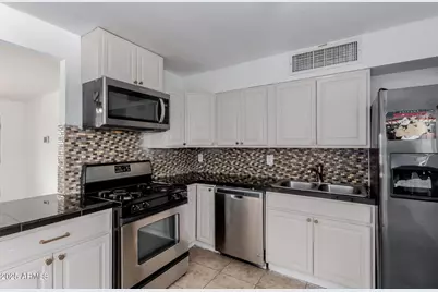 4944 W Sierra Vista Drive, Glendale, AZ 85301 - Photo 9