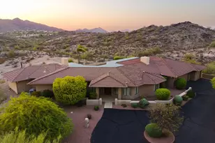 8780 N Arroya Grande Dr, Phoenix, AZ 85028 - Photo 1