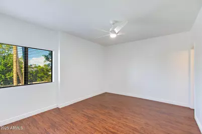 3640 N 38th Street #205, Phoenix, AZ 85018 - Photo 17