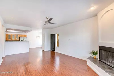 3640 N 38th Street #205, Phoenix, AZ 85018 - Photo 7