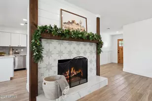 1028 E Manzanita Dr, Phoenix, AZ 85020 - Photo 1