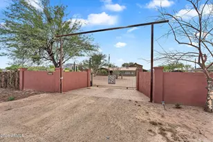 37044 N 7th Ave, Phoenix, AZ 85086 - Photo 1