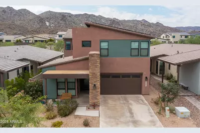 821 E Monte Way, Phoenix, AZ 85042 - Photo 1