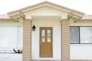 2957 W Villa Rita Dr, Phoenix, AZ 85053 - Photo 1