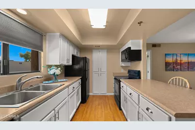 3031 N Civic Center, Scottsdale, AZ 85251 - Photo 1