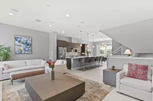 1717 E Morten Ave, Phoenix, AZ 85020 - Photo 1