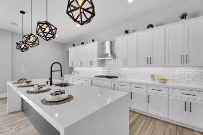 745 E Highline Canal Road, Phoenix, AZ 85042 - Photo 1