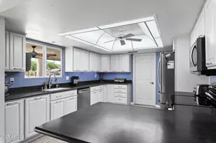 9430 W Mariposa Grande Ln, Peoria, AZ 85383 - Photo 3