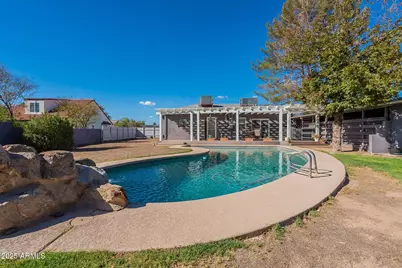 567 W Pinkley Avenue, Coolidge, AZ 85128 - Photo 1