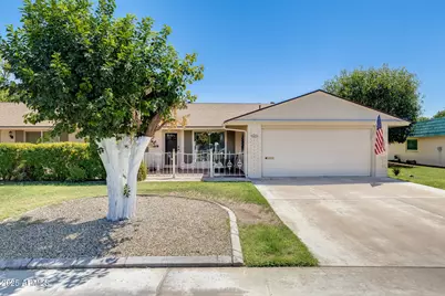 10422 W Camelot Circle, Sun City, AZ 85351 - Photo 1