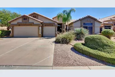 673 S Peppertree Drive, Gilbert, AZ 85296 - Photo 1