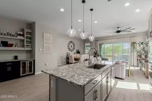 2235 E Saguaro Park Ln, Phoenix, AZ 85024 - Photo 13