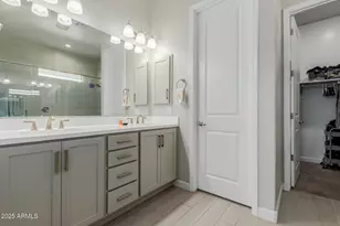 2235 E Saguaro Park Ln, Phoenix, AZ 85024 - Photo 19