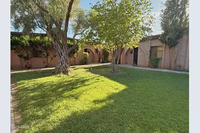3032 N 32nd Street #Unit 69, Phoenix, AZ 85018 - Photo 1