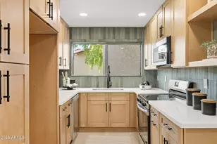 13220 N 26th, Phoenix, AZ 85029 - Photo 1