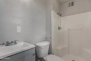 4228 S 19th Pl, Phoenix, AZ 85040 - Photo 11