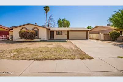 3633 N 60th Avenue, Phoenix, AZ 85033 - Photo 1