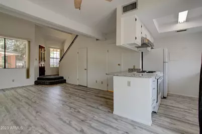 2215 W Augusta Avenue #103, Phoenix, AZ 85021 - Photo 1