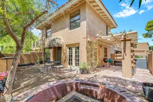 1101 E North Ln, Phoenix, AZ 85020 - Photo 1