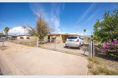 19431 N 26th Street, Phoenix, AZ 85050 - Photo 1