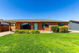 8102 E Whitton Ave, Scottsdale, AZ 85251 - Photo 1