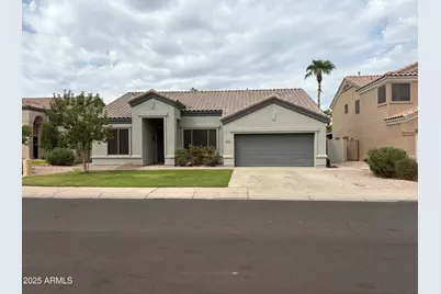 620 N Hawk Circle, Gilbert, AZ 85234 - Photo 1