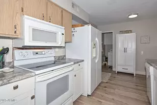 13441 N 109th Ave, Sun City, AZ 85351 - Photo 9