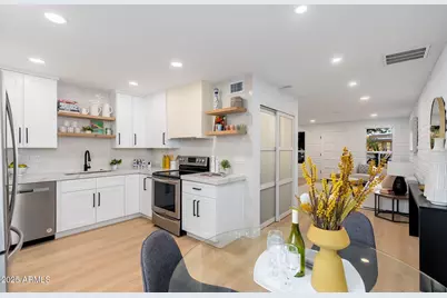 3711 E Monterosa Street #7, Phoenix, AZ 85018 - Photo 1