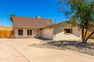 4404 S Grandview, Tempe, AZ 85282 - Photo 1