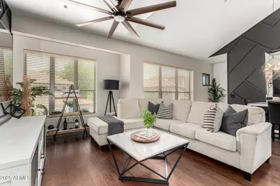 20660 N 40th Street #2017, Phoenix, AZ 85050 - Photo 1