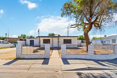 7201 N 26th Lane, Phoenix, AZ 85051 - Photo 1