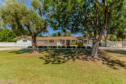 3640 E Medlock Drive, Phoenix, AZ 85018 - Photo 1