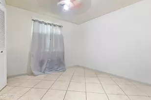 5201 W Monte Vista Rd, Phoenix, AZ 85035 - Photo 1