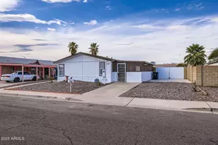 2938 E Tonto Ln, Phoenix, AZ 85050 - Photo 1