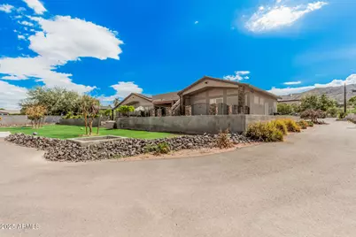 2058 W Dobbins Road, Phoenix, AZ 85041 - Photo 1