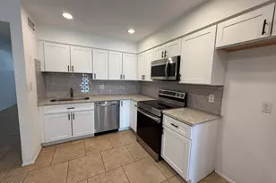 4217 W Medlock Dr, Phoenix, AZ 85019 - Photo 1