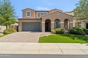 18231 N 66th Pl, Phoenix, AZ 85054 - Photo 1