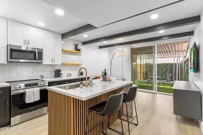 3002 N 32nd Street #8, Phoenix, AZ 85018 - Photo 1