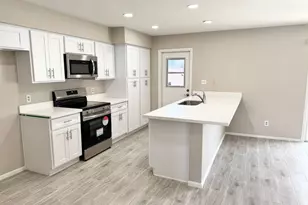 2113 E Colgate Dr, Tempe, AZ 85283 - Photo 1